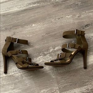 Gianni Bini Olive Buckle Heels 6